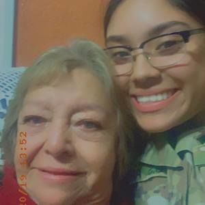 Meet your Posher, Maria